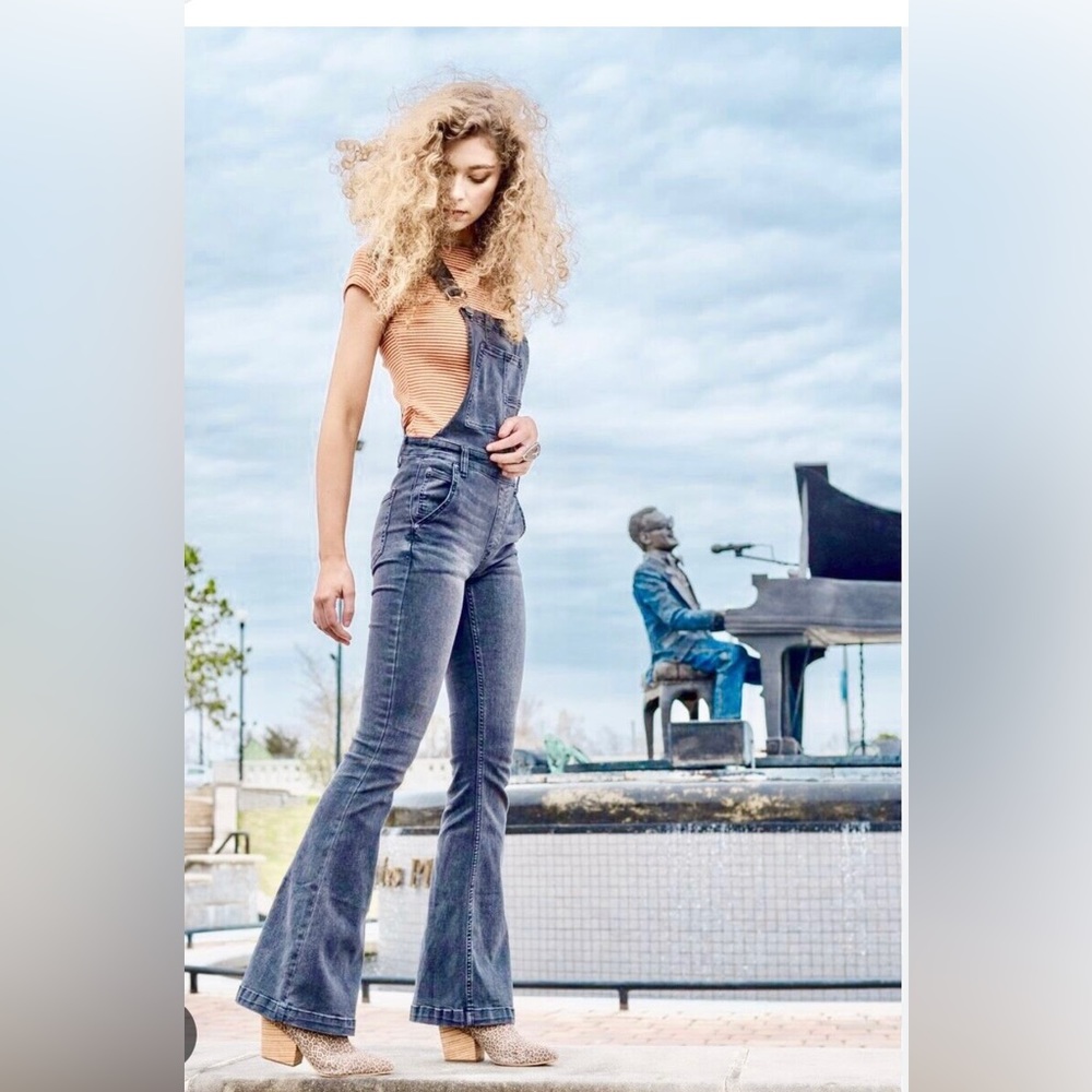Carly denim flare overalls free people size 27 NWT